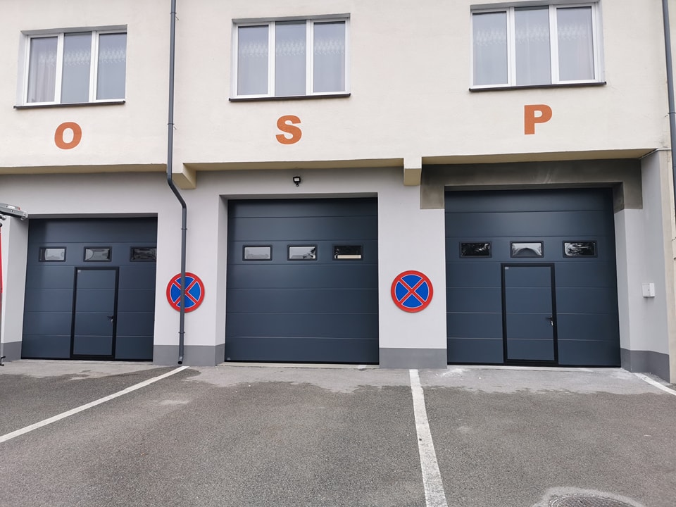 Brama segmentowa 2